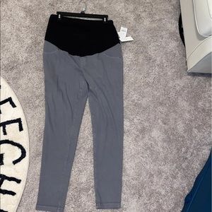Maternity jeggings